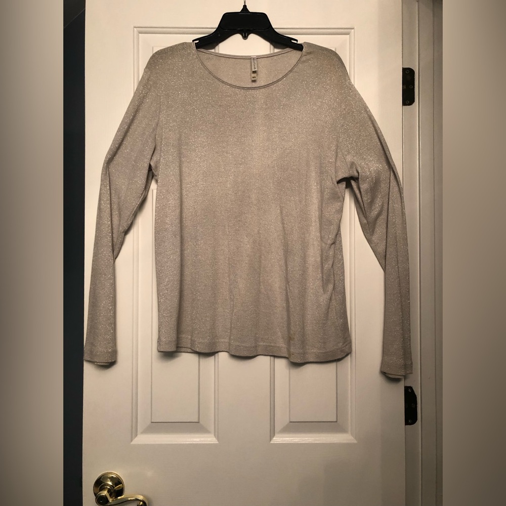 Gray (silver/metallic threading) stretchy, long sleeved top (tee). Size 16/18.